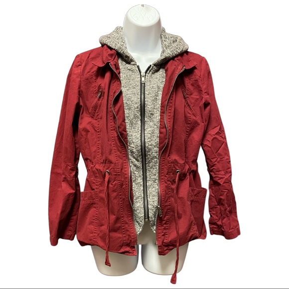 Red Hooded Jacket - Picture 5 of 7
